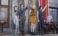 juegos-hambre-en-llamas-hutcherson-banks-lawrence.jpg